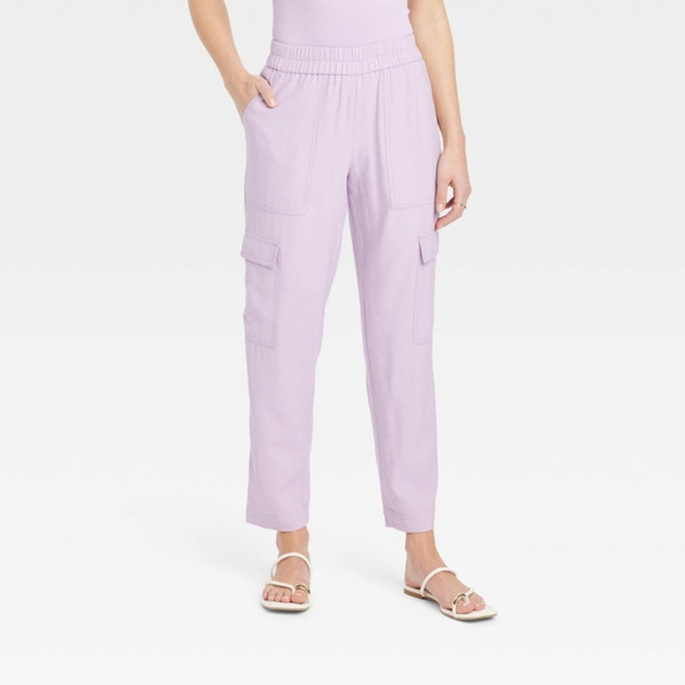 ✨A New Day Lavender Cargo Pants✨